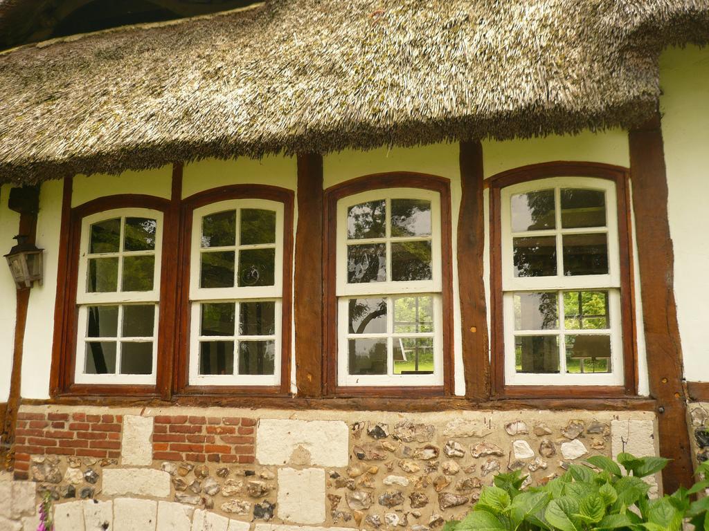 La Bonne Auberge - Seine Panorama Sas Vieux-Port Buitenkant foto